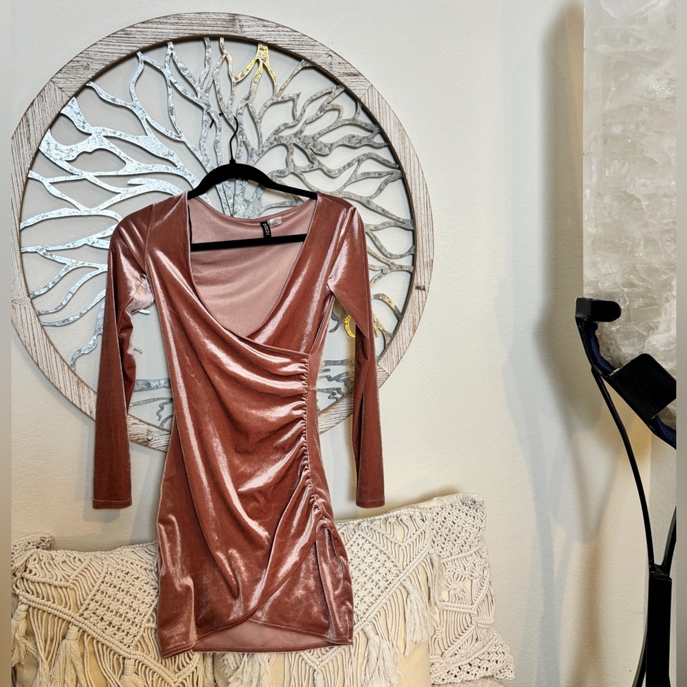 H&M Pink Velour Bodycon Dress - Picture 3 of 5